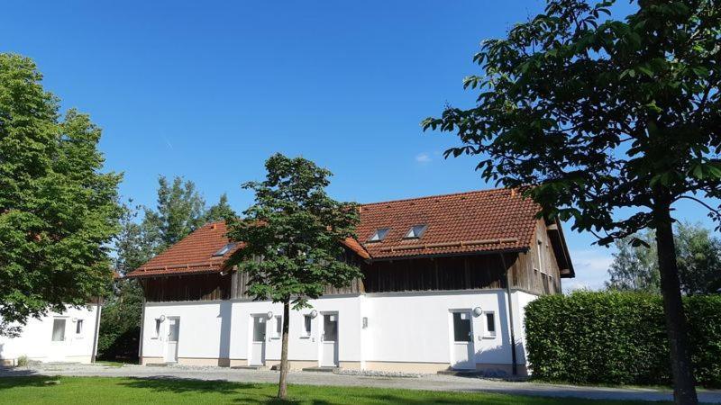 Ferienhaus Bayern Am Ferienpark Westerncity Еґінґ Екстер'єр фото